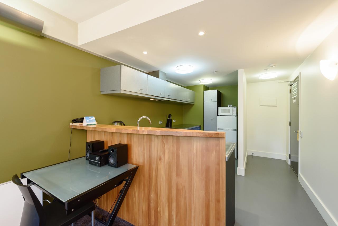Stay At St Pauls Уелингтън Екстериор снимка